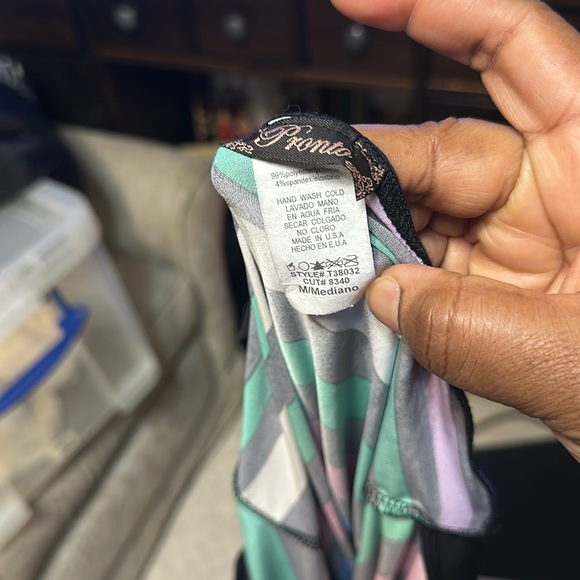 Pronto women multiple color tank top size M in excellent condition - Picture 5 of 6